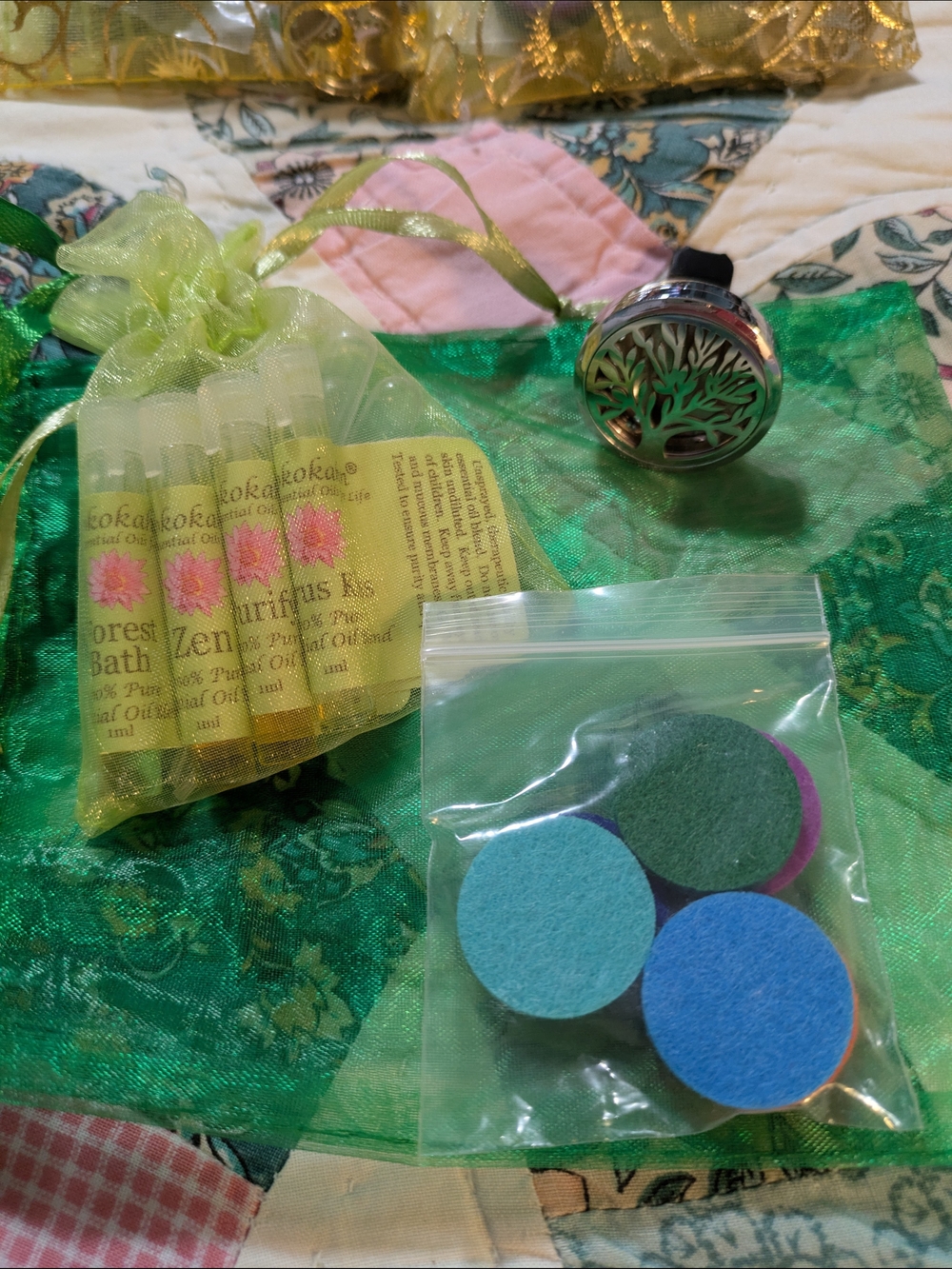 Aromatherapy Car Freshener Set with Colorful Felt Pads And Essential Oil